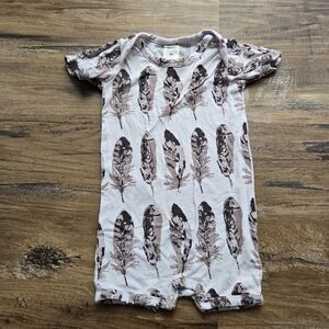 Kate Quinn Feather Romper 3-6 Bamboo